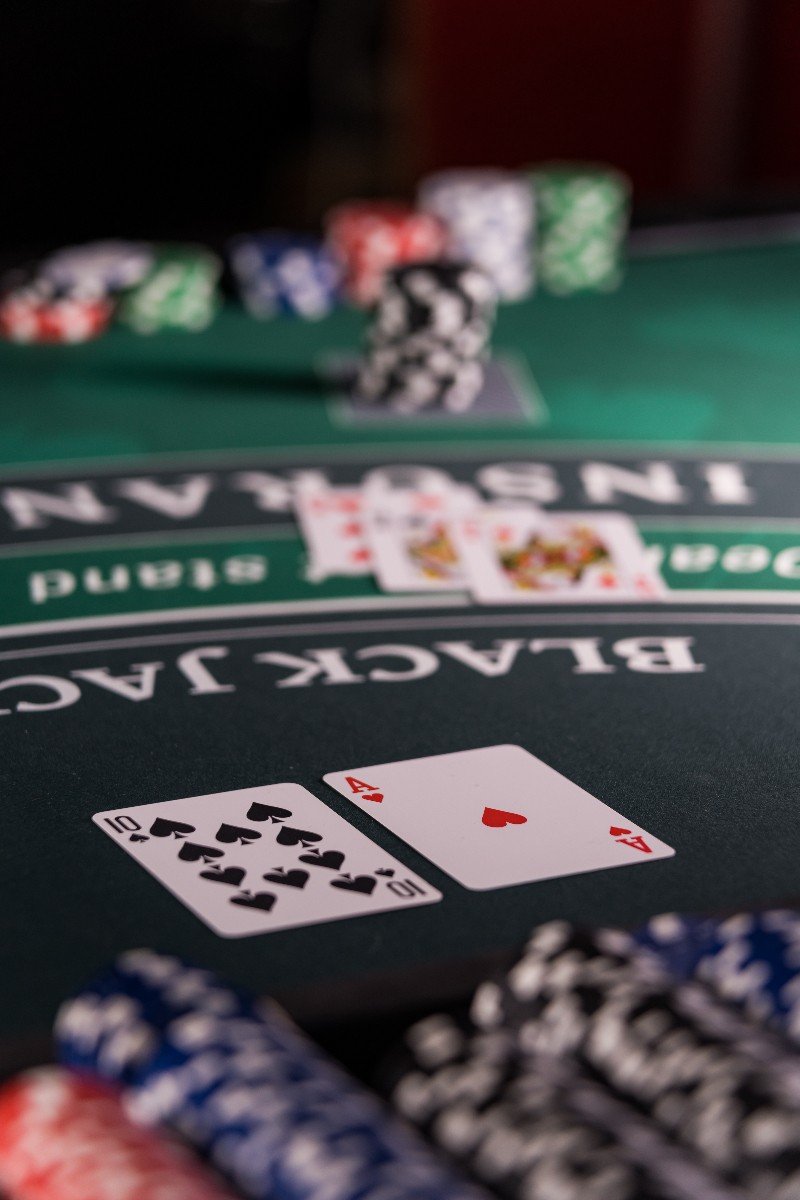 How to Count Cards in Blackjack: Step-by-Step Guide (2026)