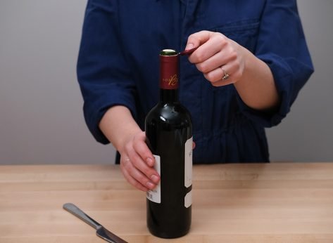 how to open a wine bottle without a corkscrew step by step guide 2026